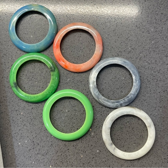 Six Gucci bezels for the vintage gold bangle watch htf marble print set in box - Picture 5 of 11